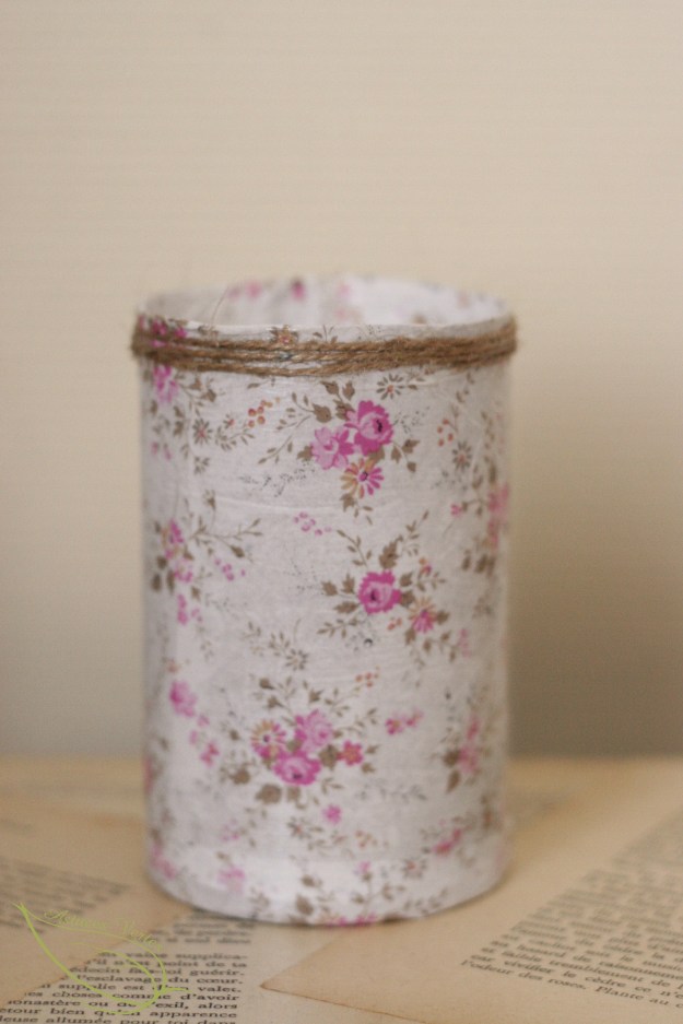 Un pot à crayon DIY à partir d'une boite de Pringles